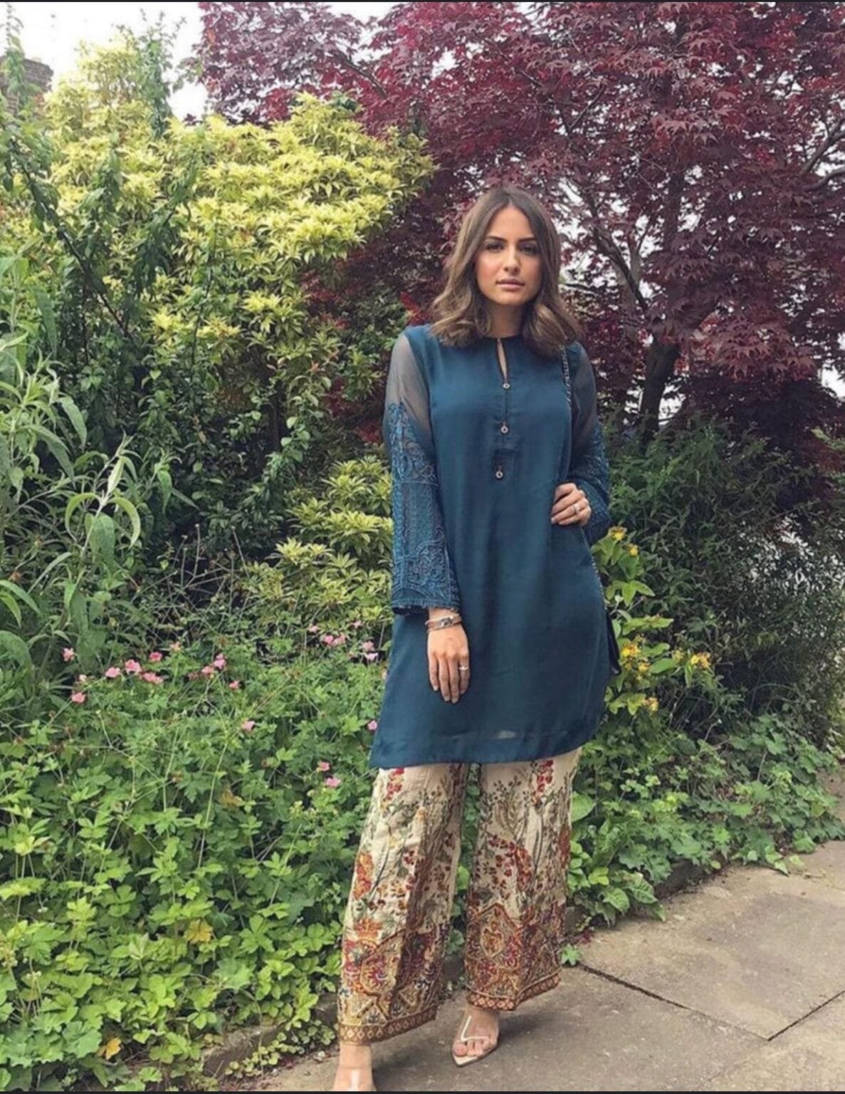 baroque clothing 9070 Lawn Embroidery