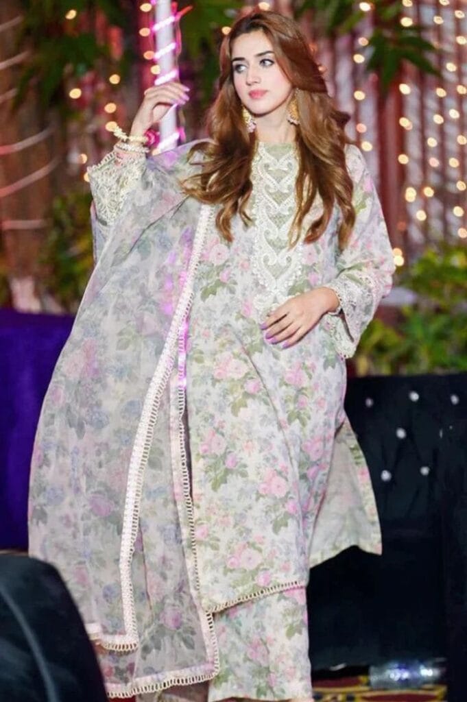 Sana Safinaz Winter Collection