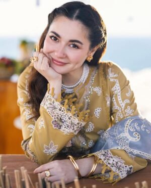 qalamkar luxury lawn 2024