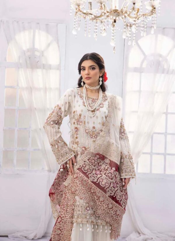 Imrozia premium hand made bridals offite lengha