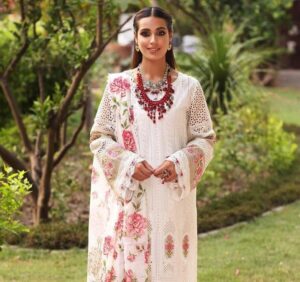 iqra aziz dress collection 2025 By oYe ji