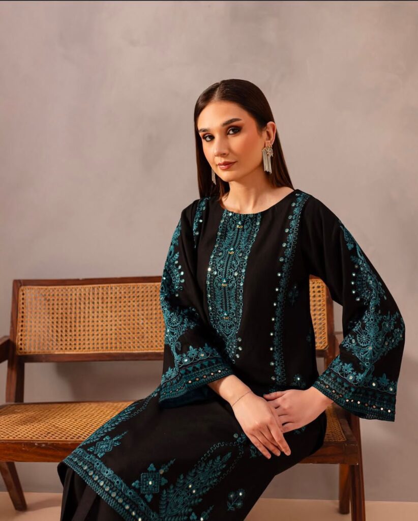 Bareeze karandi shawls