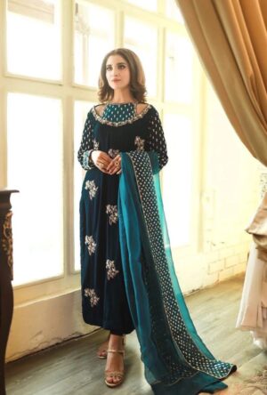 Embroidered velvet suit set for women 2025