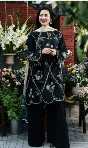 Hania Amir Winter Dhanak Collection 2026 