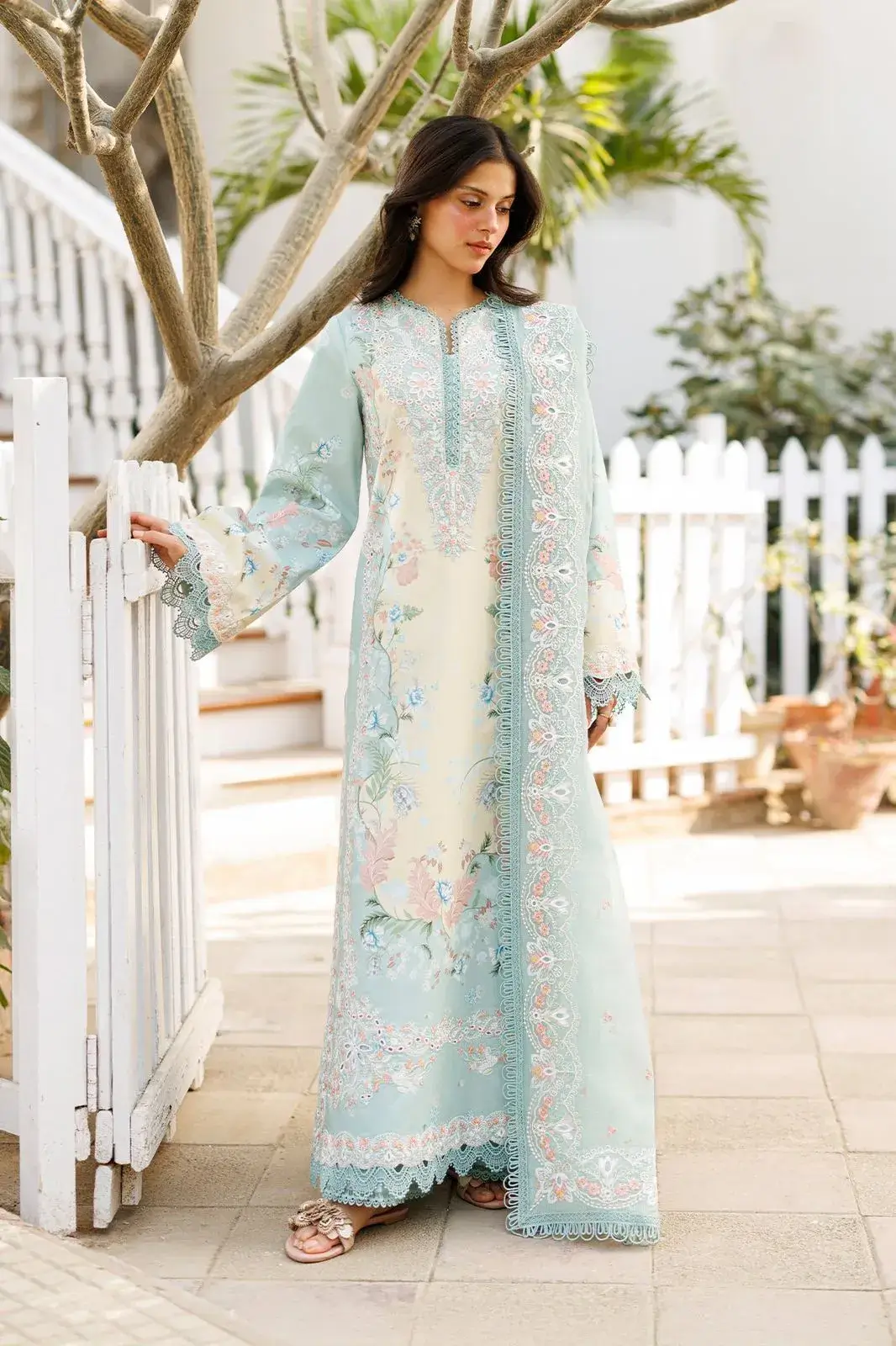 Afrozeh lawn sale unstitched 3 piece suit for girls - oye ji Afrozeh lawn sale unstitched 3 piece suit for girls
