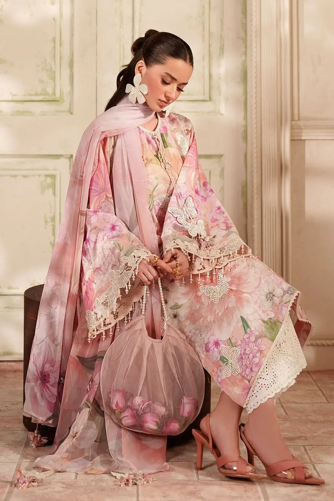 Baroque lawn sale 70 off unstitched - digital printed three piece suit - oye ji Baroque lawn sale 70 off unstitched blush pink floral suit sitting pose with bamber chiffon dupatta oye ji
