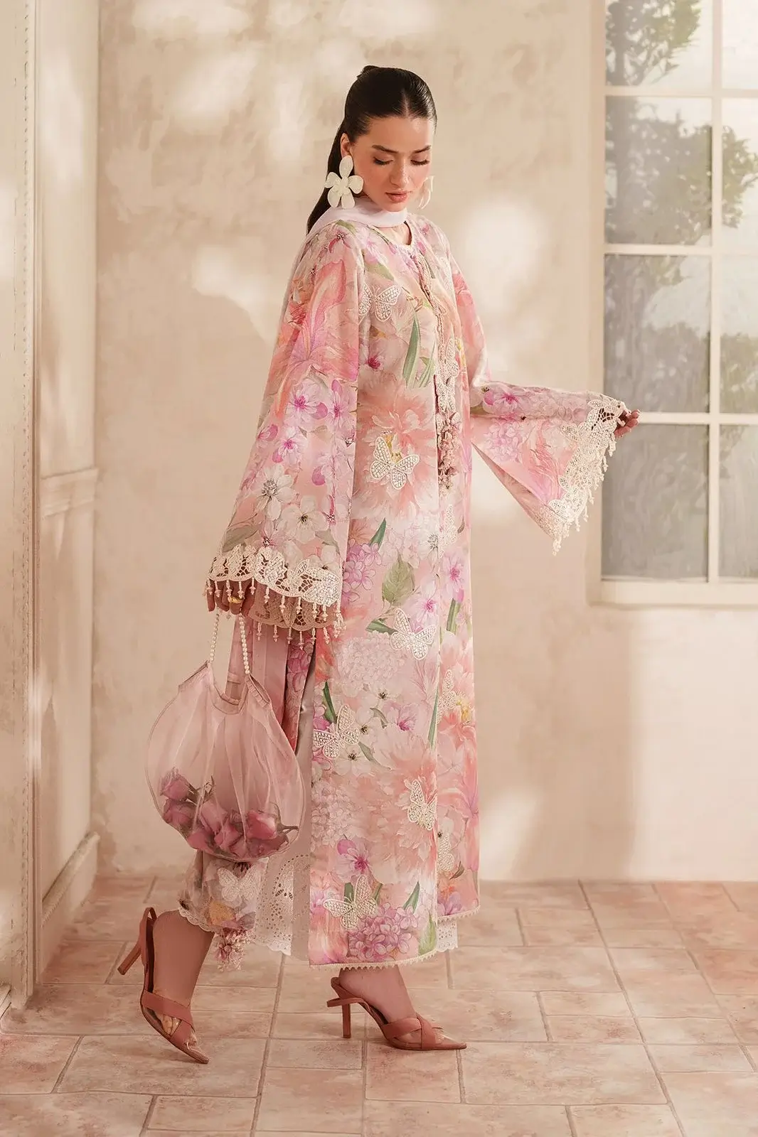 Baroque lawn sale 70 off unstitched - digital printed three piece suit - oye ji Baroque lawn sale 70 off unstitched digital printed lawn 3 piece suit skb 4412 oye ji