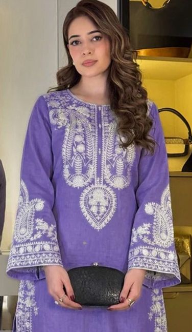 Marina clothing summer collection 2026: ultimate 3 piece embroidered lawn suit - oye ji Marina clothing code 6266 lavender embroidered neckline and sleeves close up view