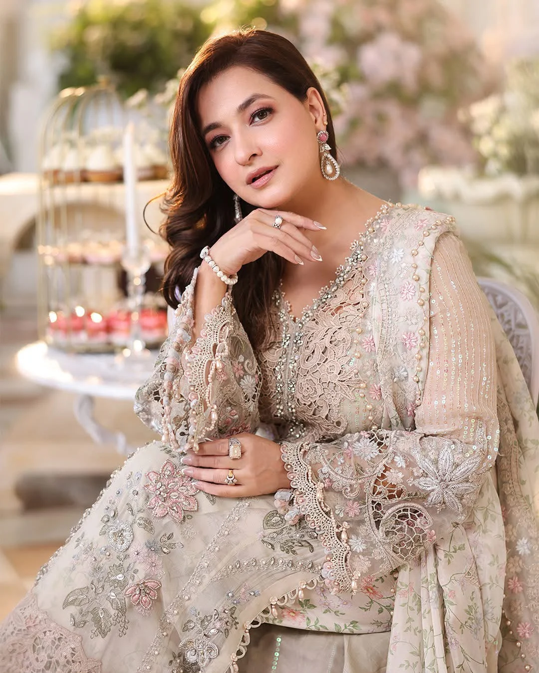 Maria b new collection winter chiffon embroidered unstitched - oye ji Winter chiffon embroidered unstitched zoom half view