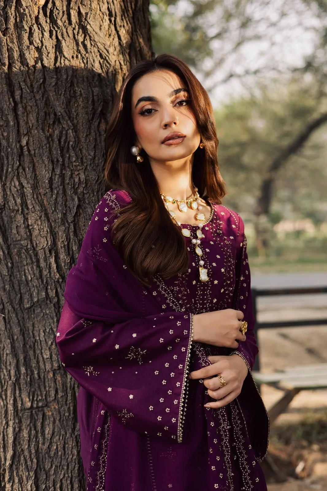 Batik winter collection sale unstitched dhanak embroidered 3pc - oye ji Batik winter collection sale unstitched dhanak embroidered 3pc - image 3