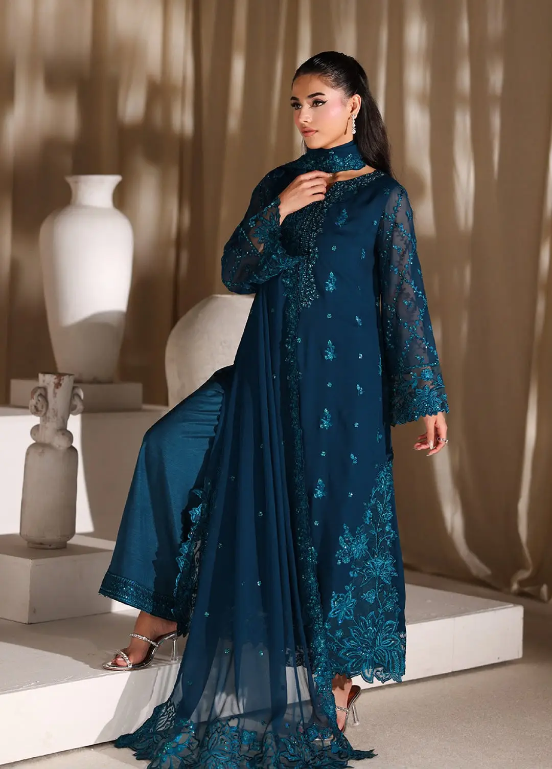 Chiffon azure clothing fully heavy embroidered dupatta with 04 sides cut work - oye ji Chiffon azure clothing fully heavy embroidered close view